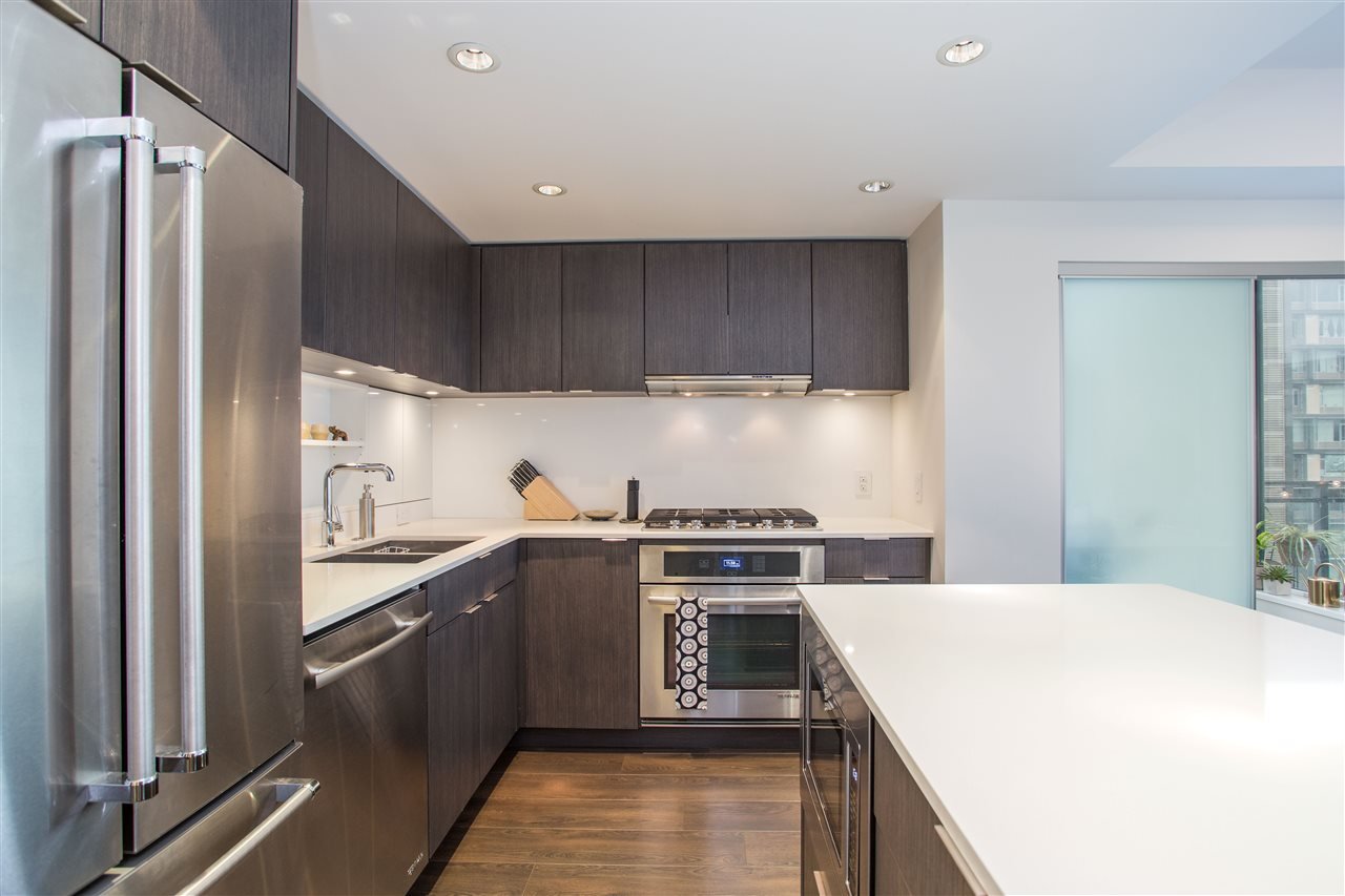 905A-111 E 1st Ave