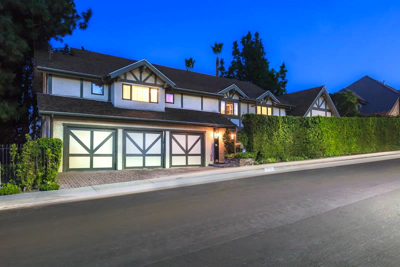 17101 Oak View Dr
