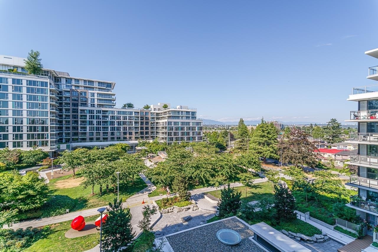 1102-3300 Ketcheson Rd
