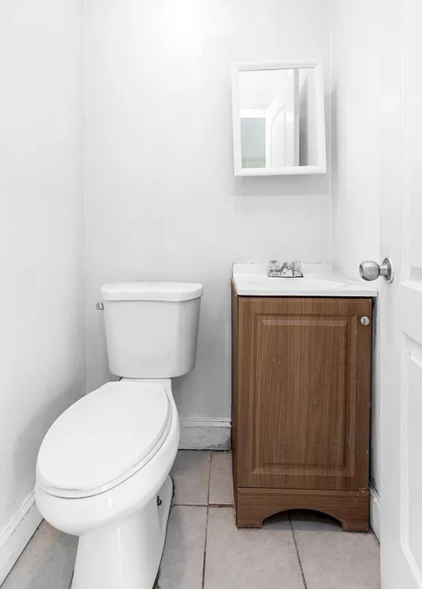 387 Grant Avenue, Apt 2