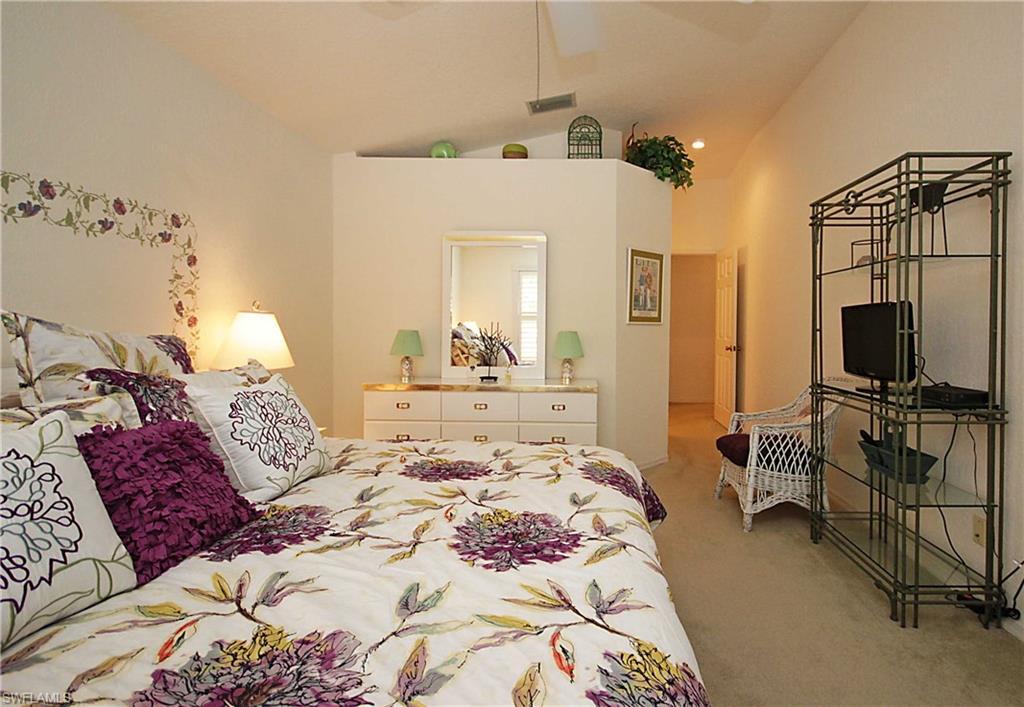 402 Emerald Bay CIR Unit: E5