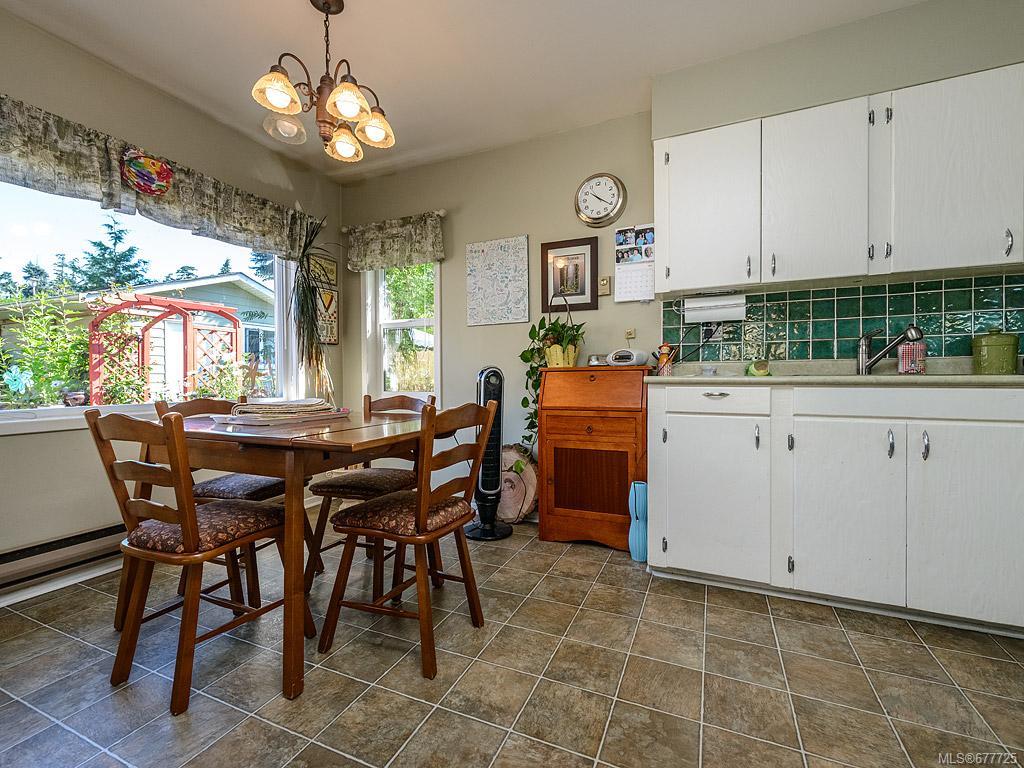 592 Atkins Ave, Langford