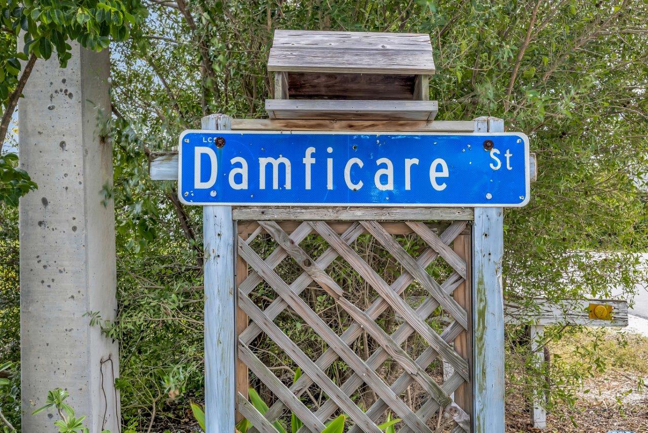 "Dam" Streets