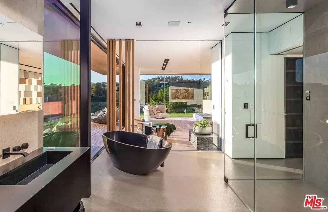 281 Bentley Cir