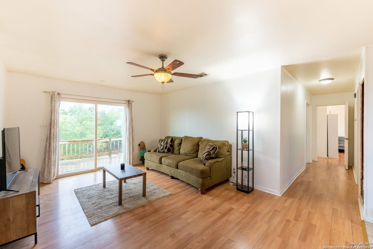 3140 Westview Dr