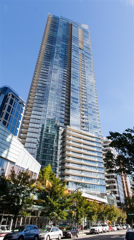 3007-1111 Alberni St