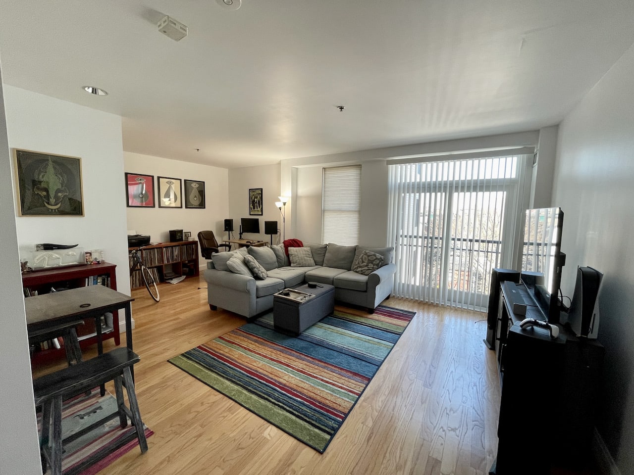 Washington Street 1 Bed 1 Bath - Renovated W. Garage Parking (INCLUDED), Central Air and Common Outdoor Space! 