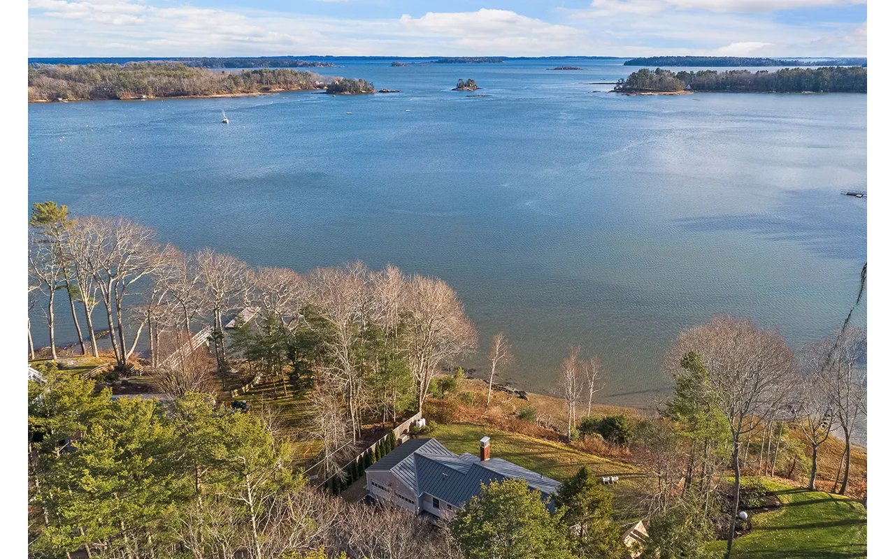 Maine Vacation Rental of the Week: Waterfront Freeport Gem “Little Anchor”