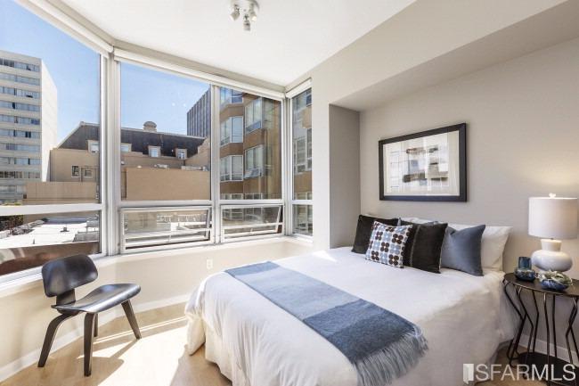 750 Van Ness Ave, #V404