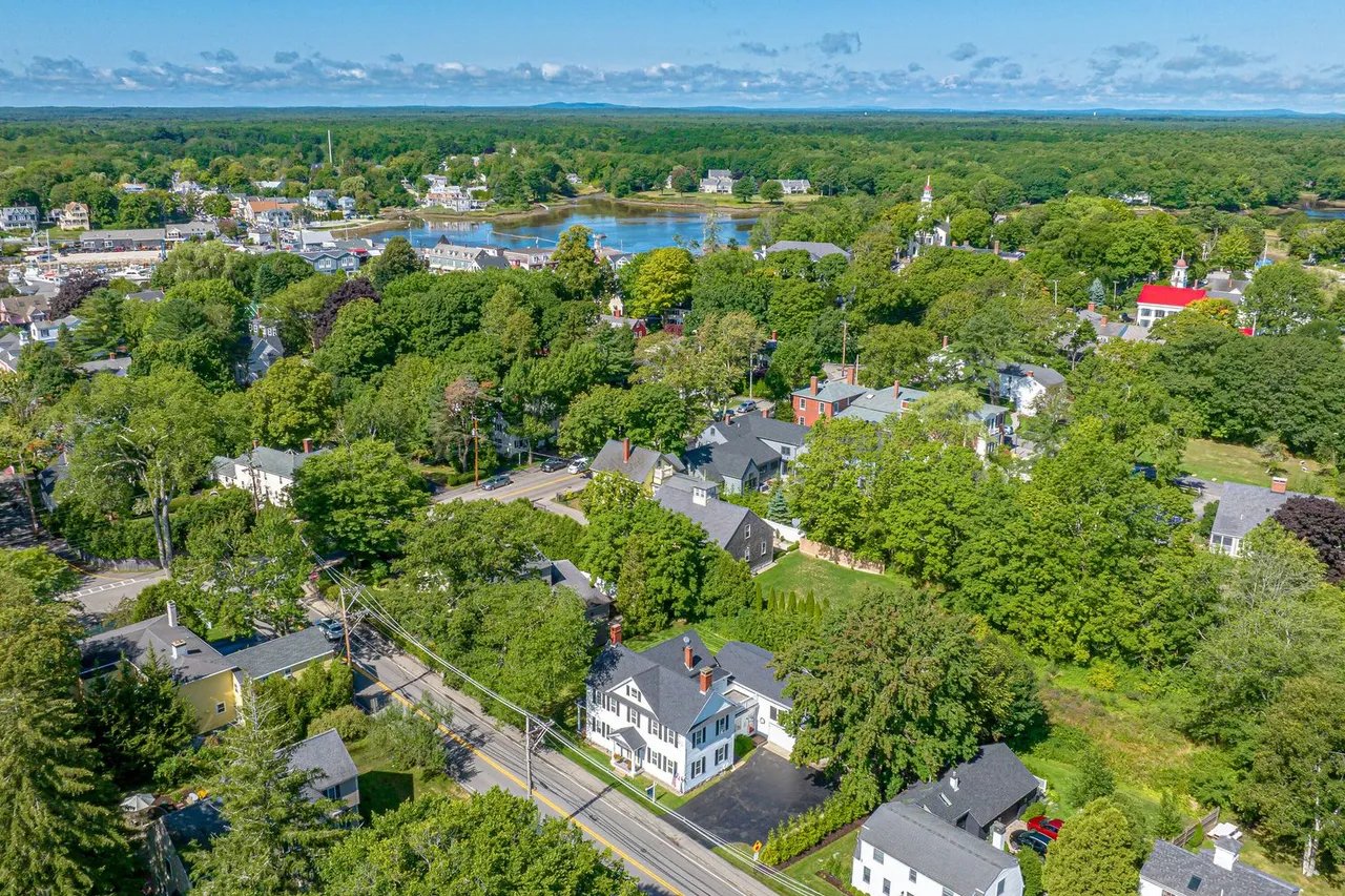 New Listing! 4 School Street, Kennebunkport, Maine – $1,375,000