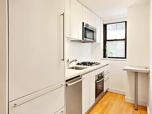 230 Riverside Drive Unit: 8B