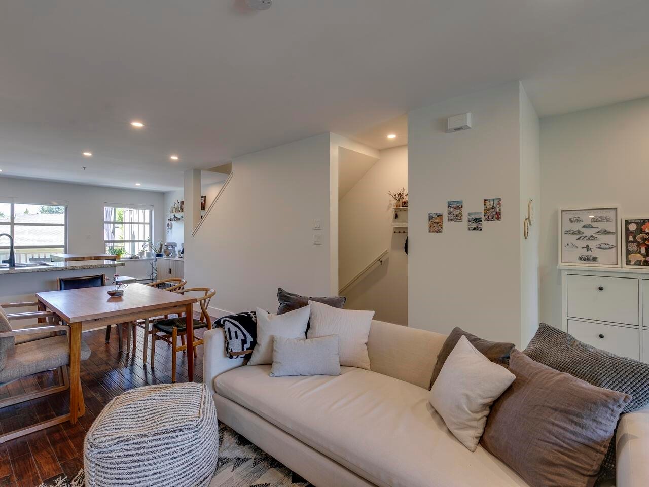 1196 Village Green Wy
