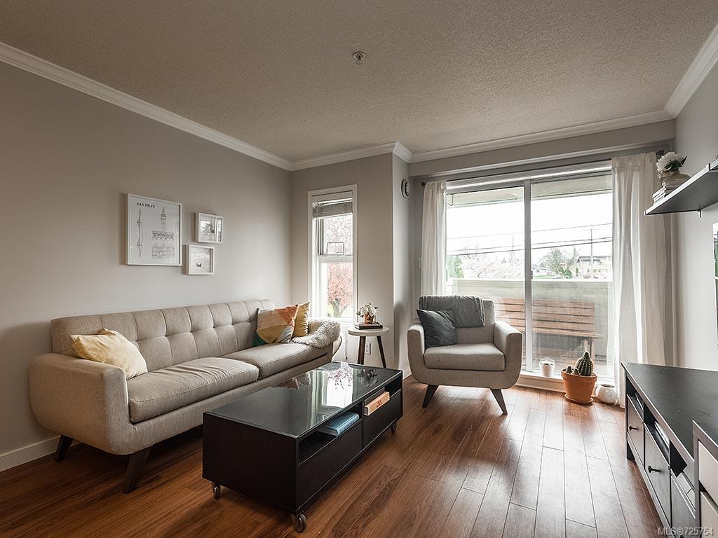 202-1536 Hillside Ave