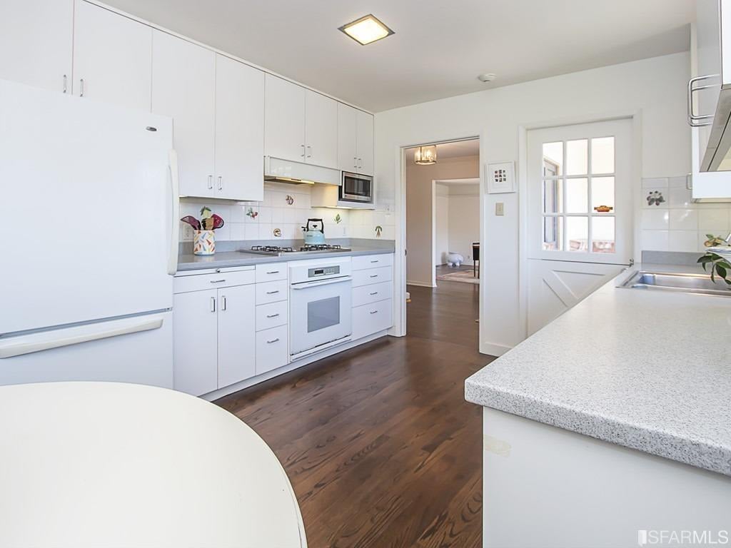 205 Timoteo Terrace