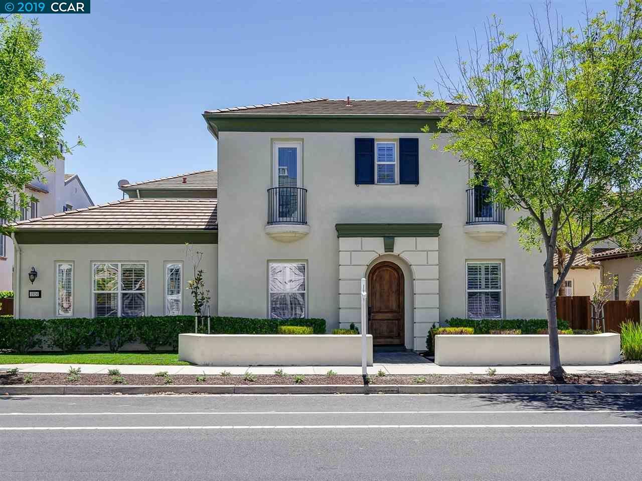 1924 Casablanca St