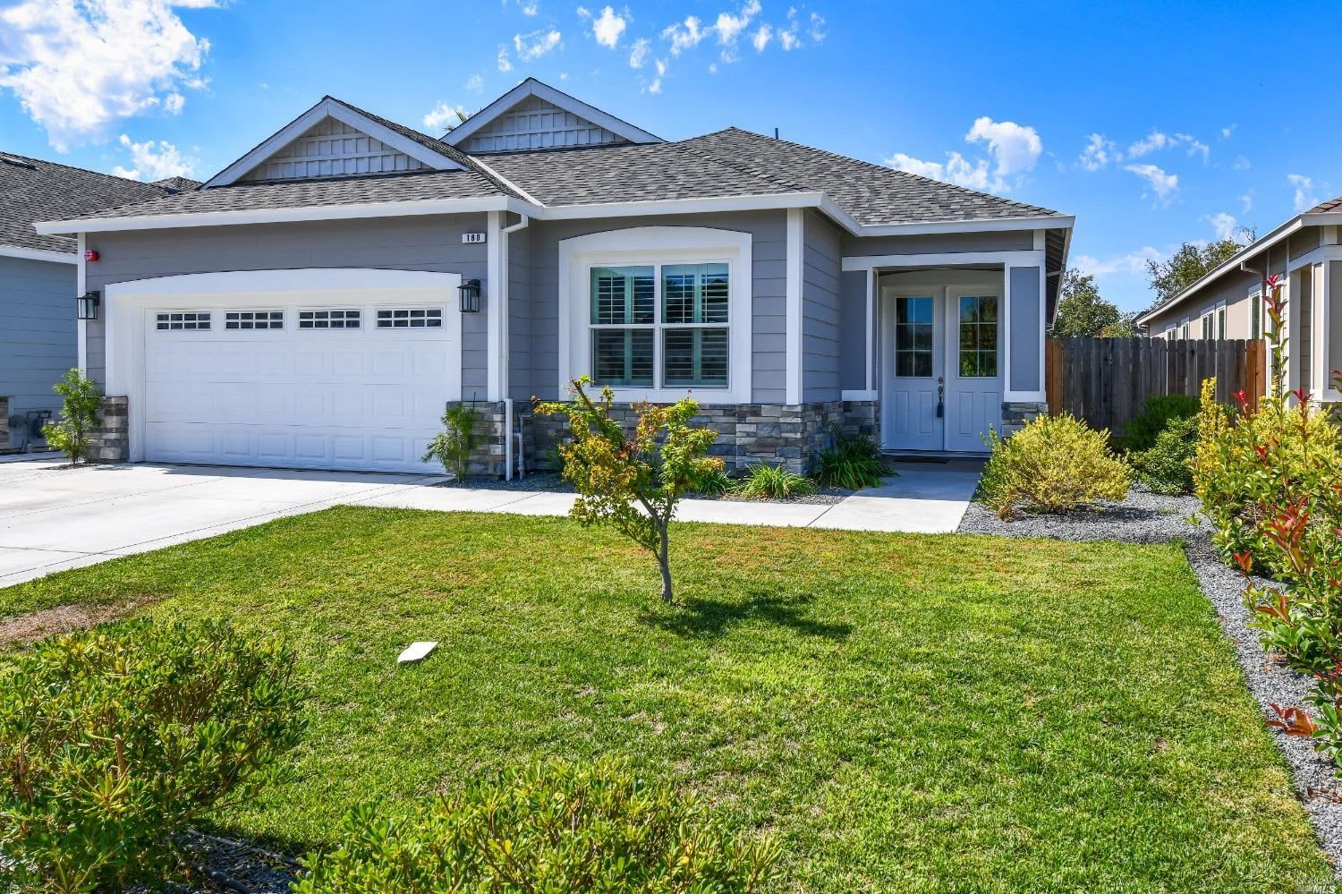 180 Willow Green Pl