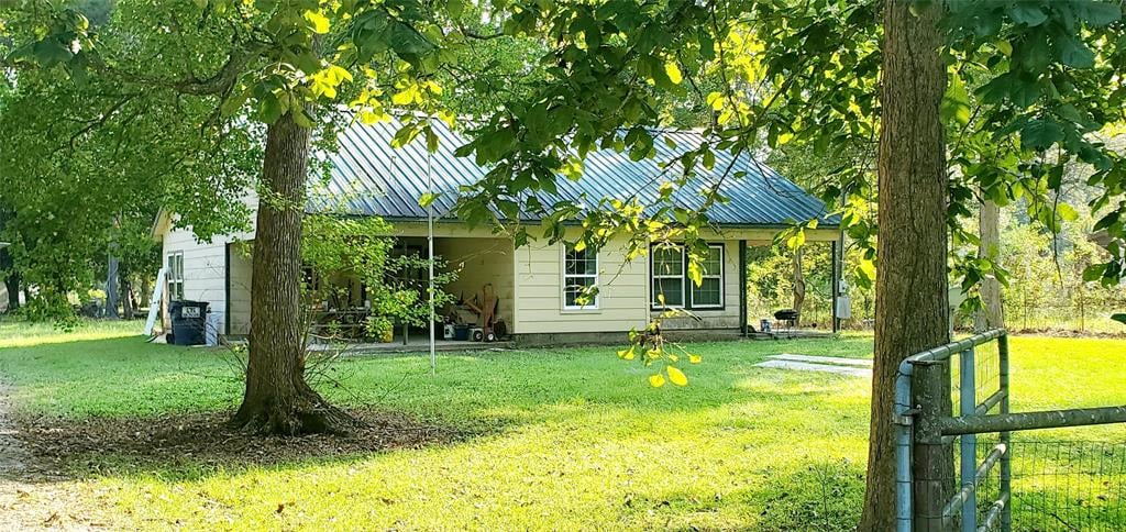 2100 COUNTY RD 6763