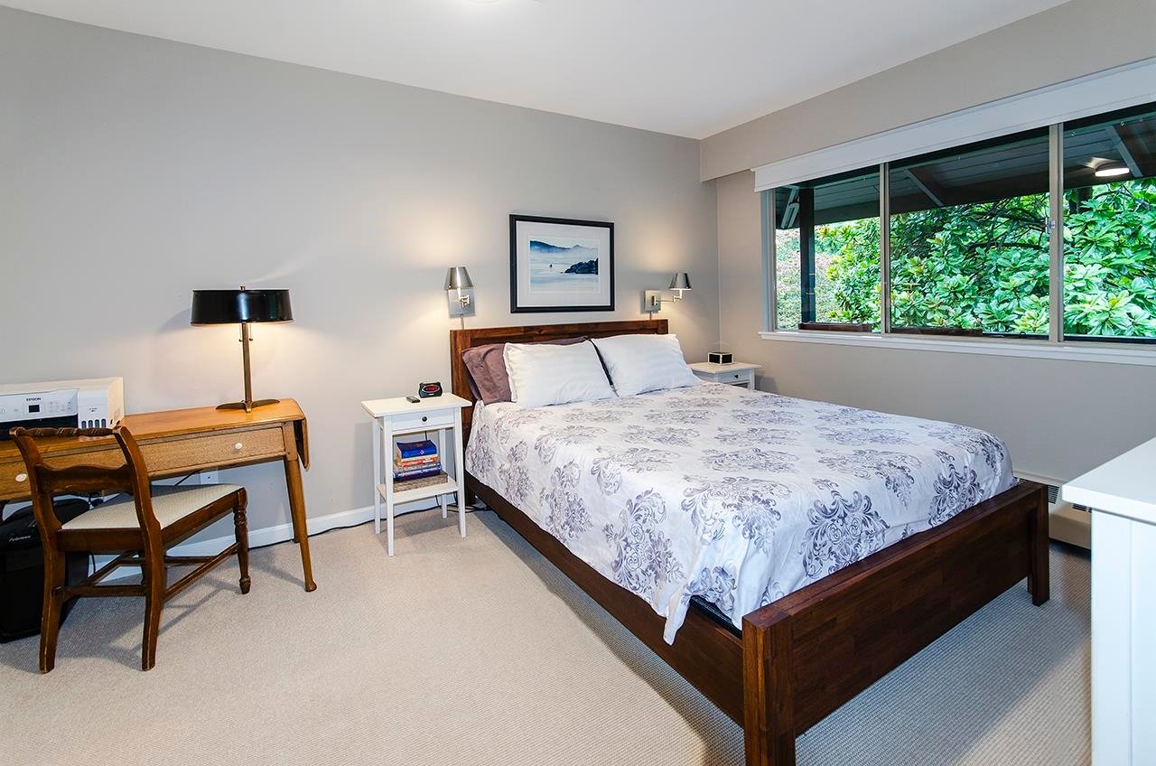 211-235 Keith Road, West Vancouver