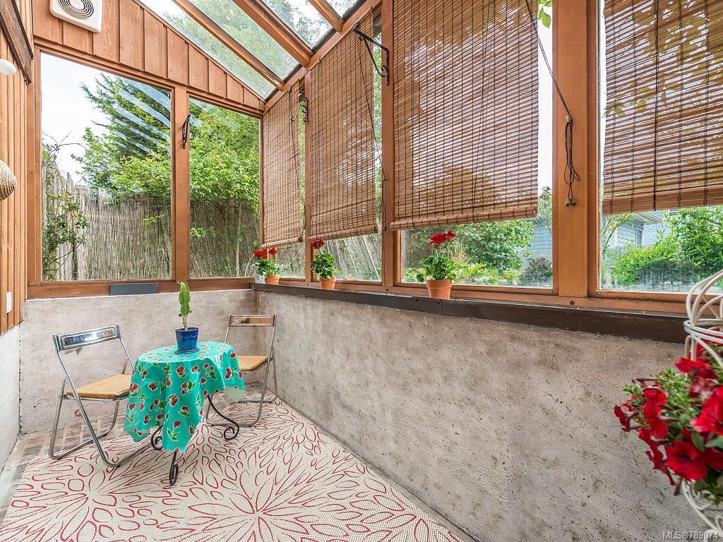 4257 Moorpark Pl, Saanich