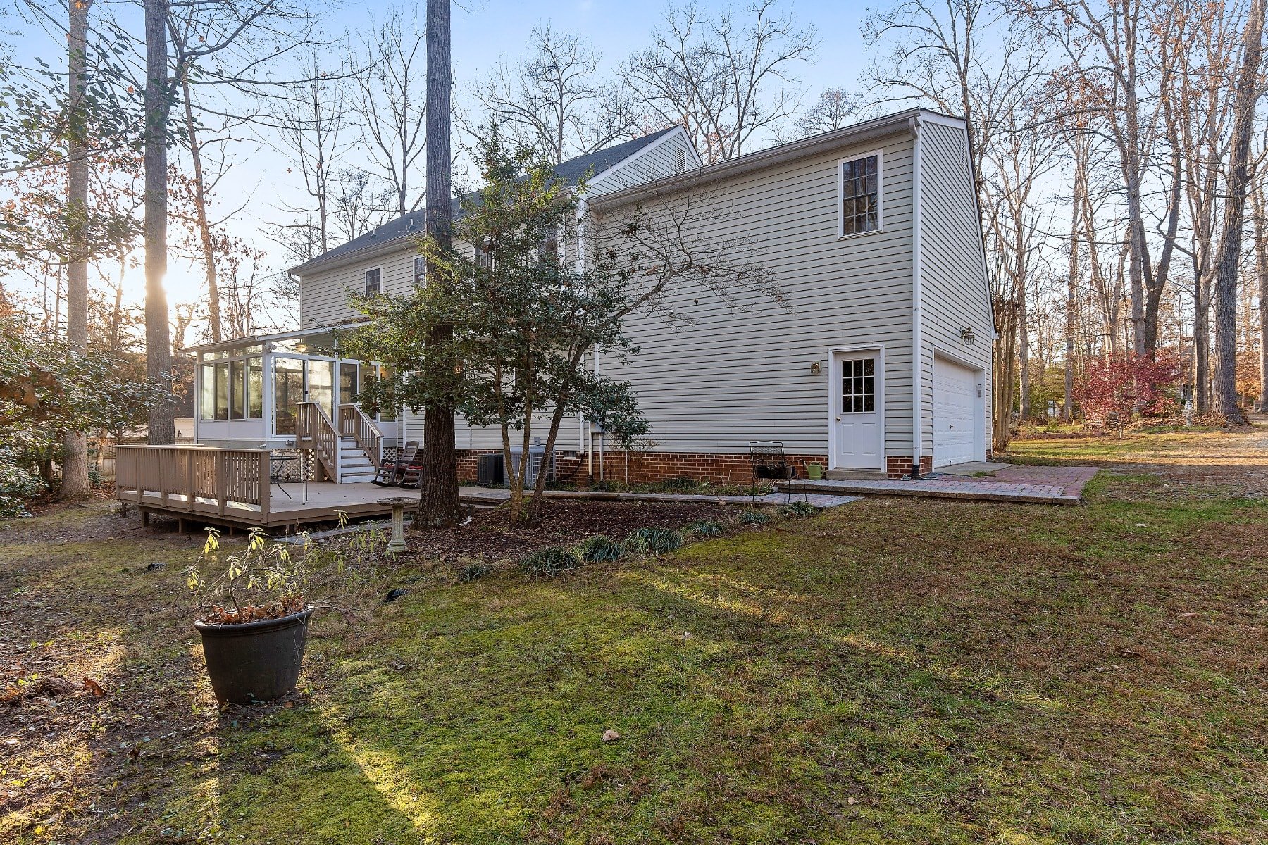 3531 Sherwood Bluff Way
