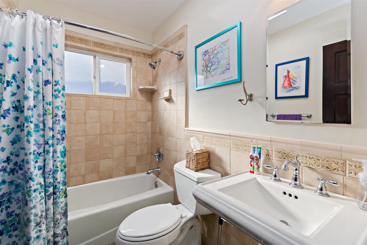 742 Loma Vista