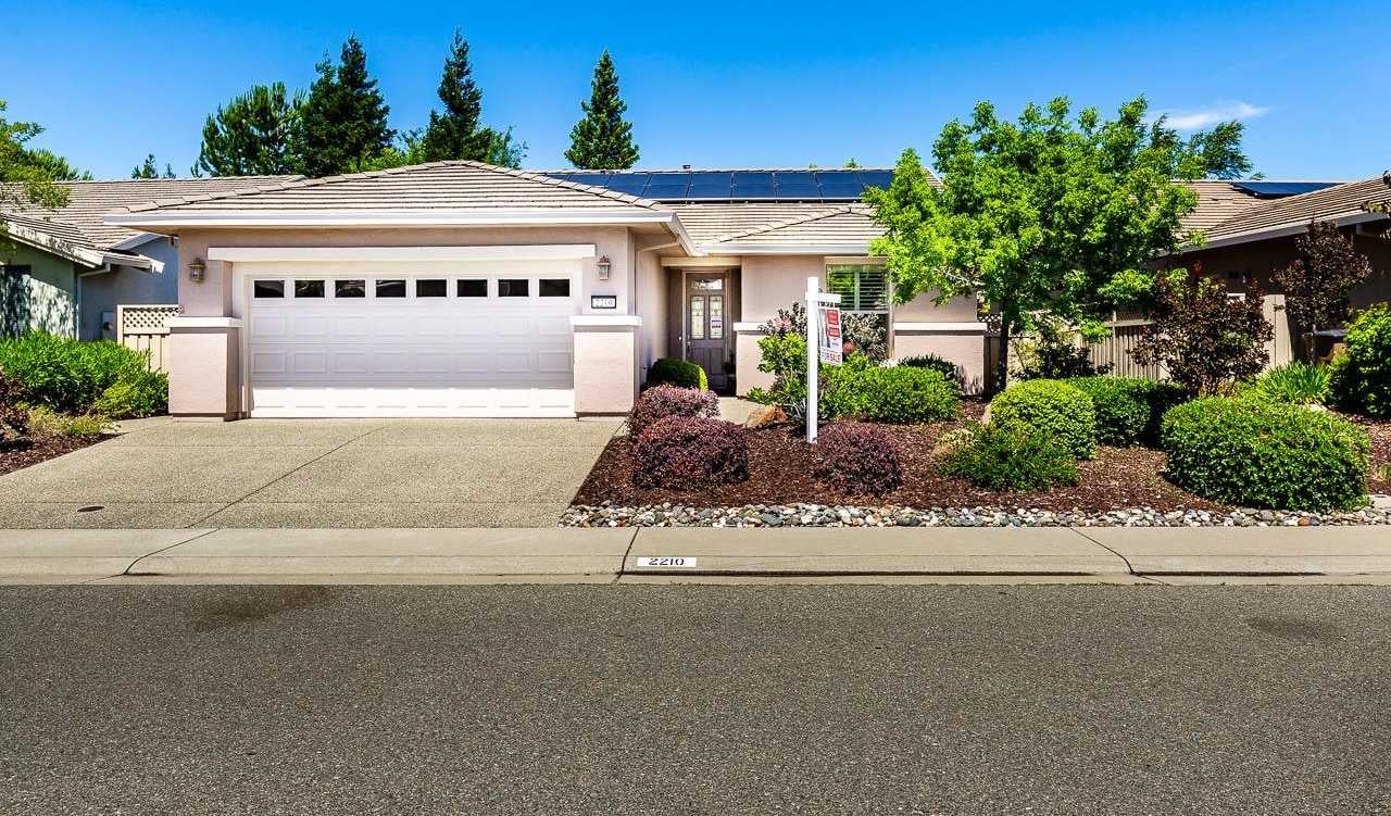 2210 Longspur Loop