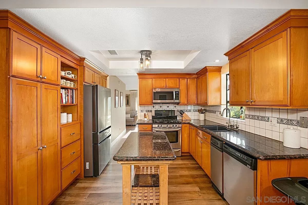 3410 Saddle Drive
