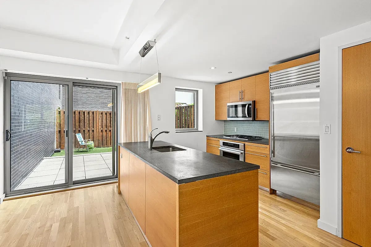 49 North 8th Street Unit: THA