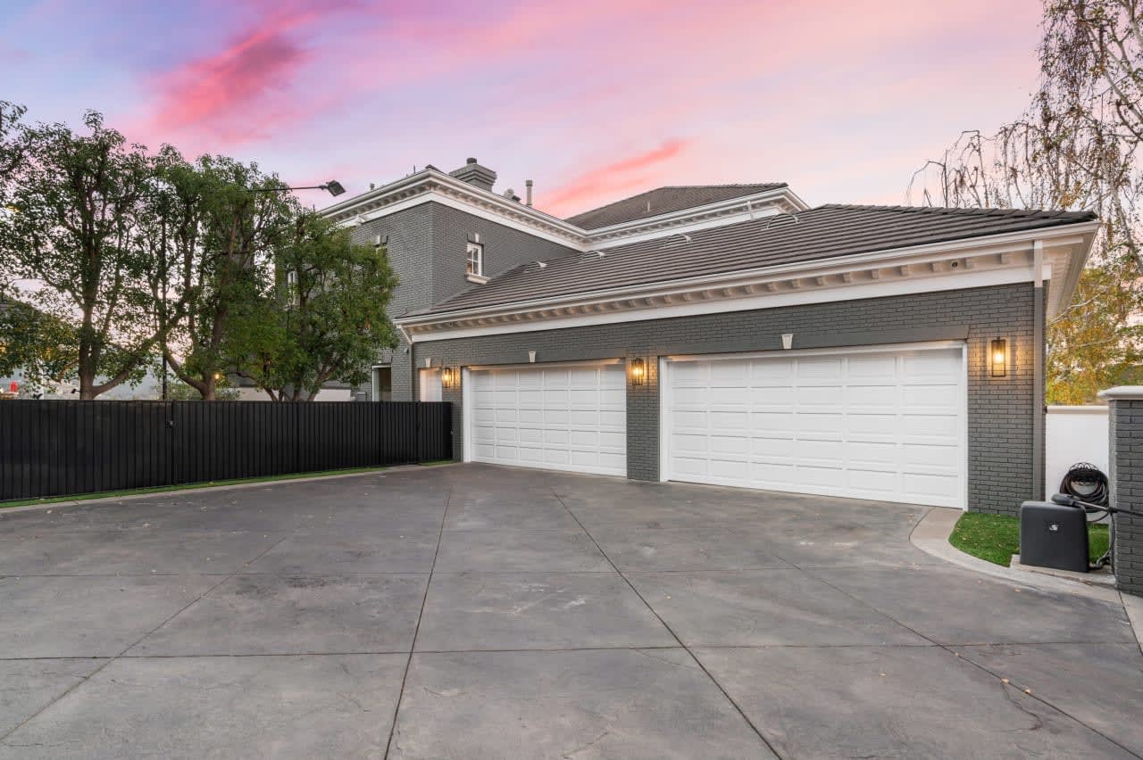 2750 Queens Garden Ct