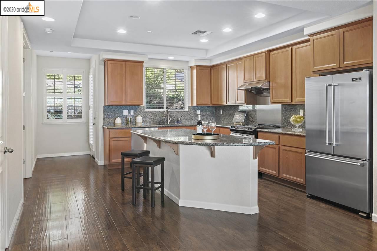 6296 Rocky Point Ct Oakland, CA, 94605