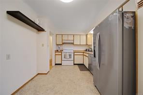 690 Peto Crt
