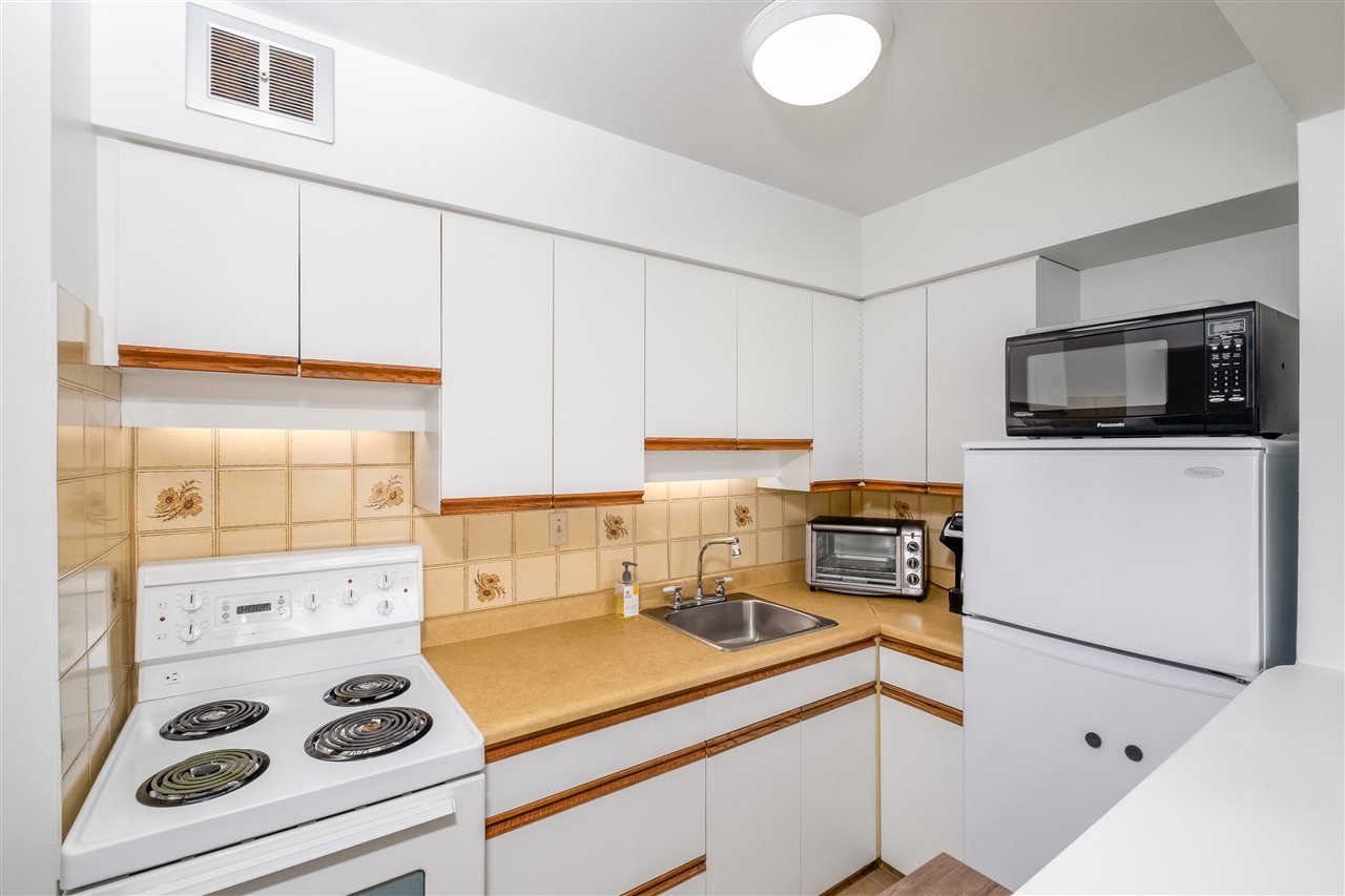 403-1050 Chilco St