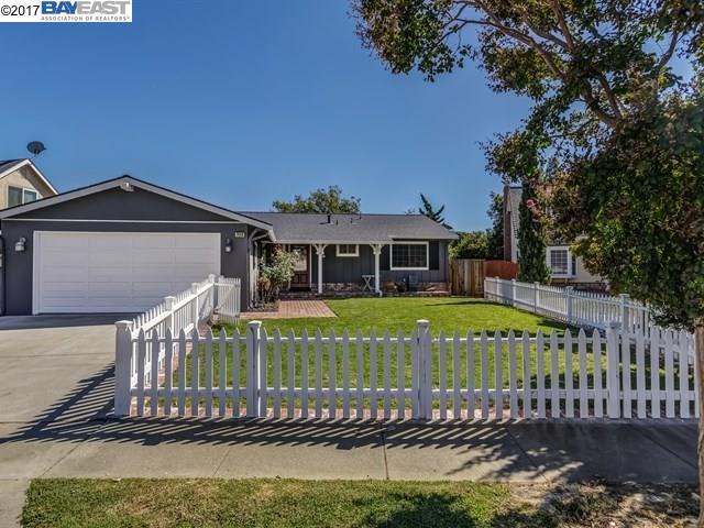 7859 Hazelnut Dr