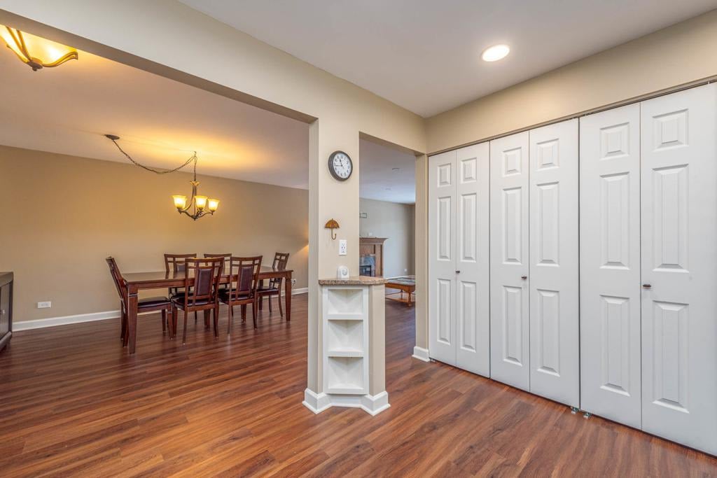 900 E Wilmette Road #302