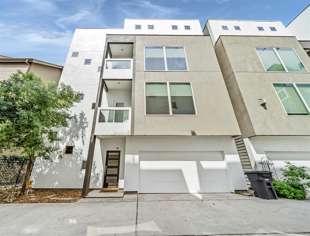 425 Tuam Street #B
