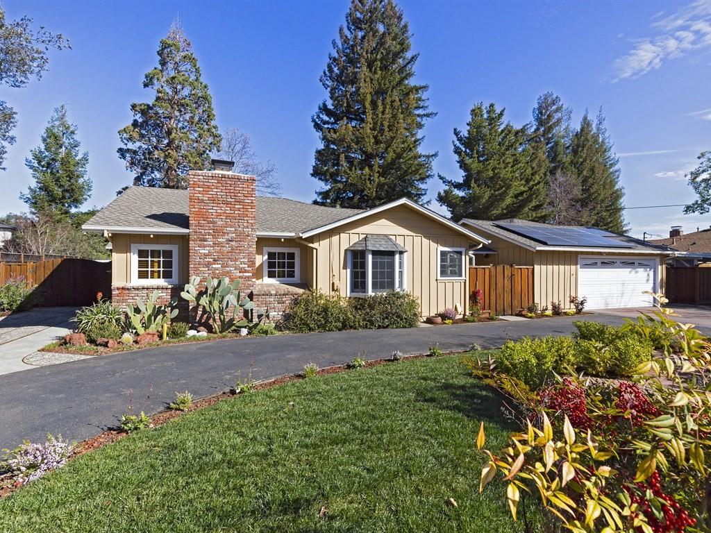 667 Cuesta Dr