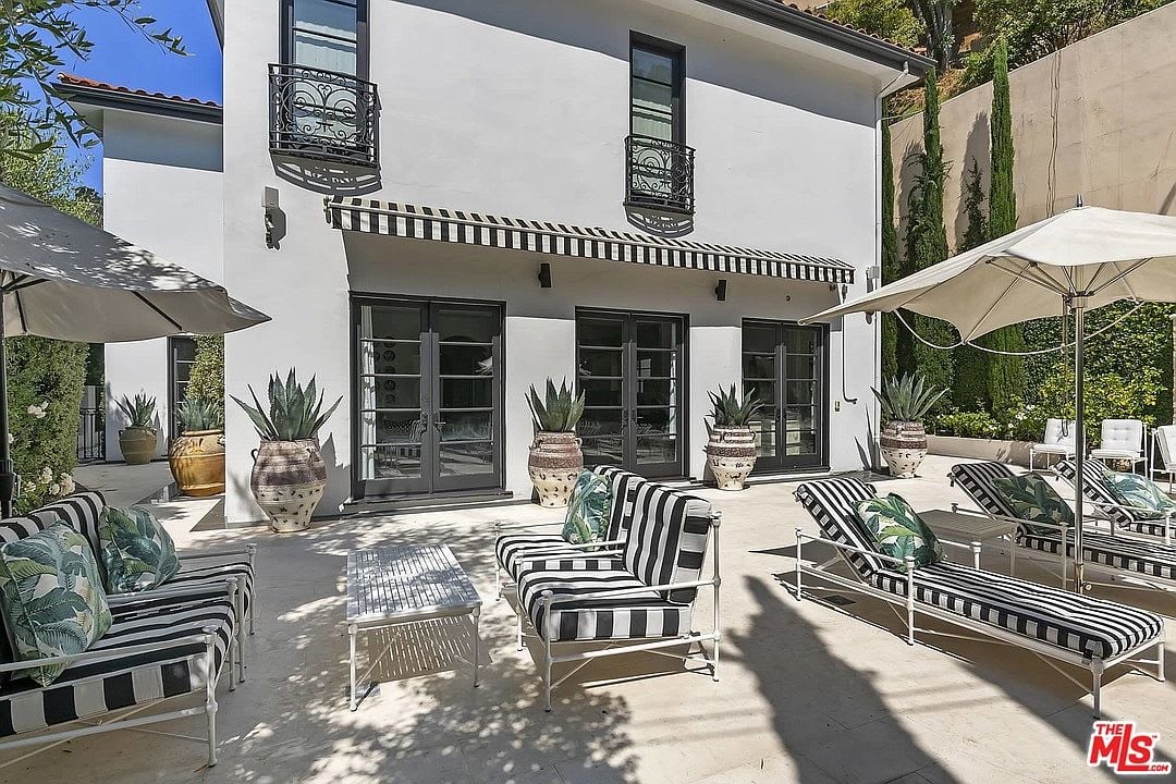 Paradise Retreat