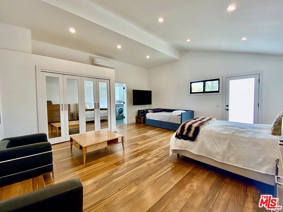 Oasis Luxe