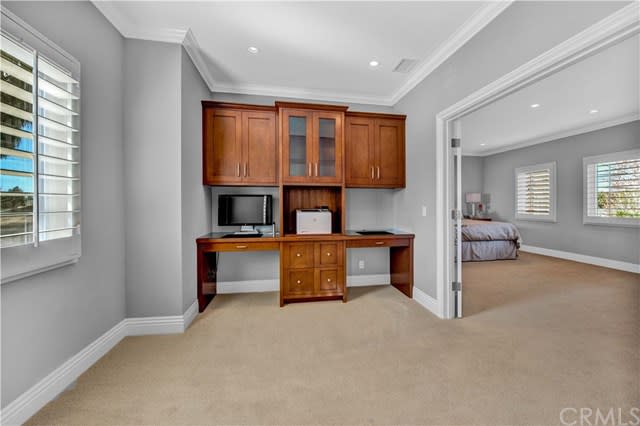 296 E Bay, Costa Mesa