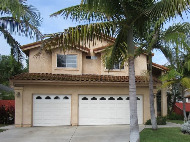 16 Las Flores Dr