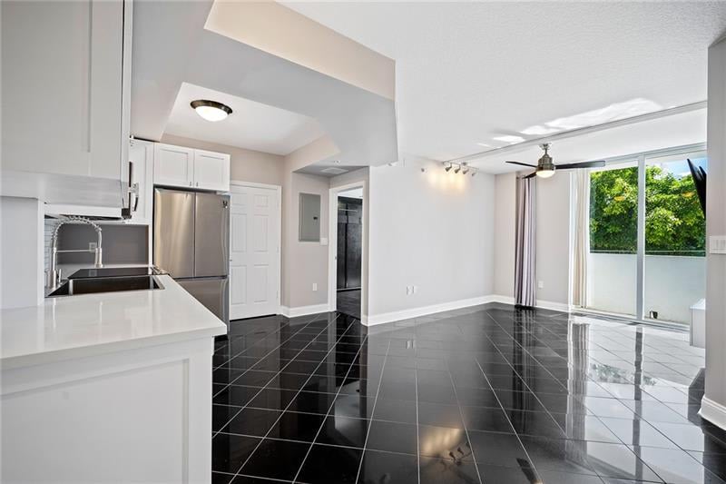 115 SW 11th St Unit #502