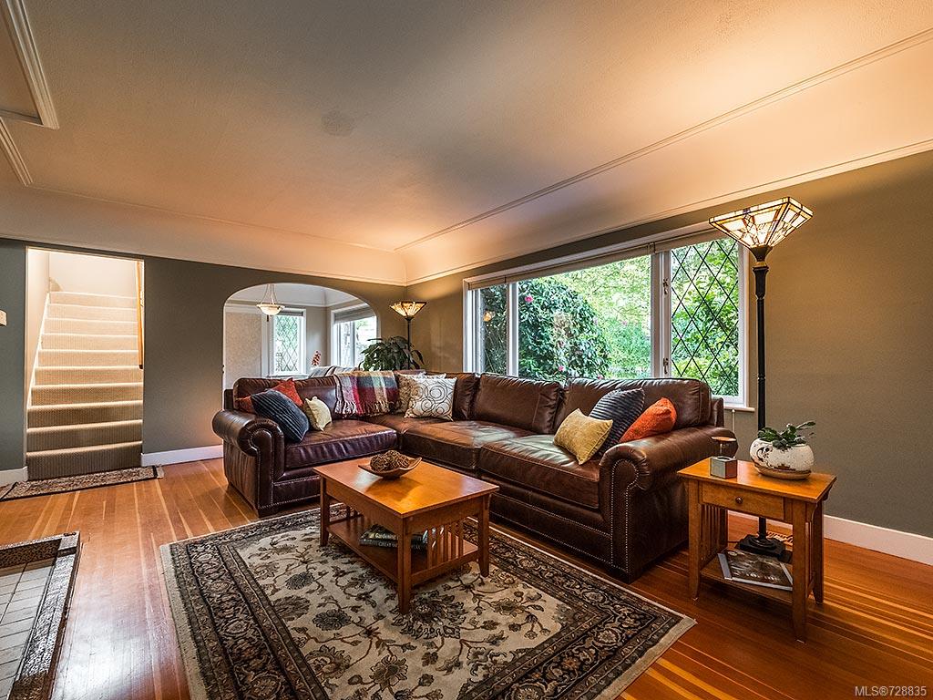 1070 Jasmine Ave