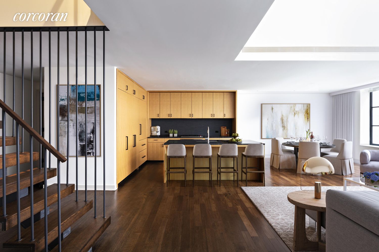 550 W 29th St, #3A