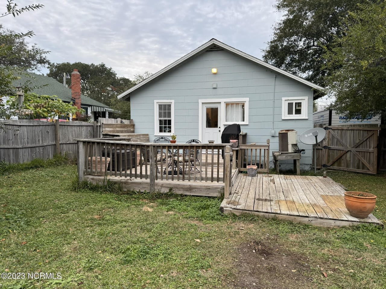 309 Hamlet Ave