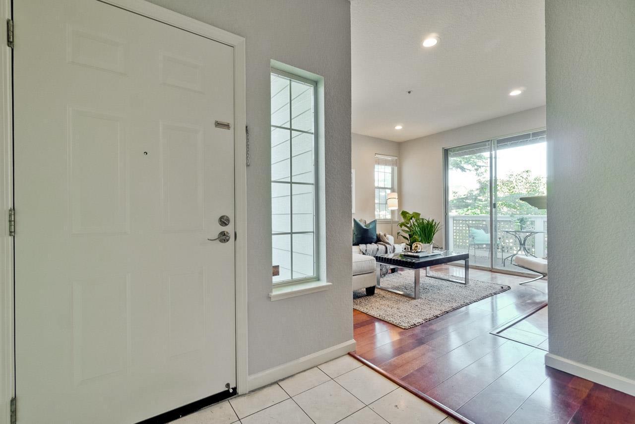 250 Santa Fe Terrace #205