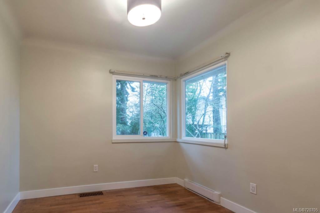 2675 Arbutus Rd