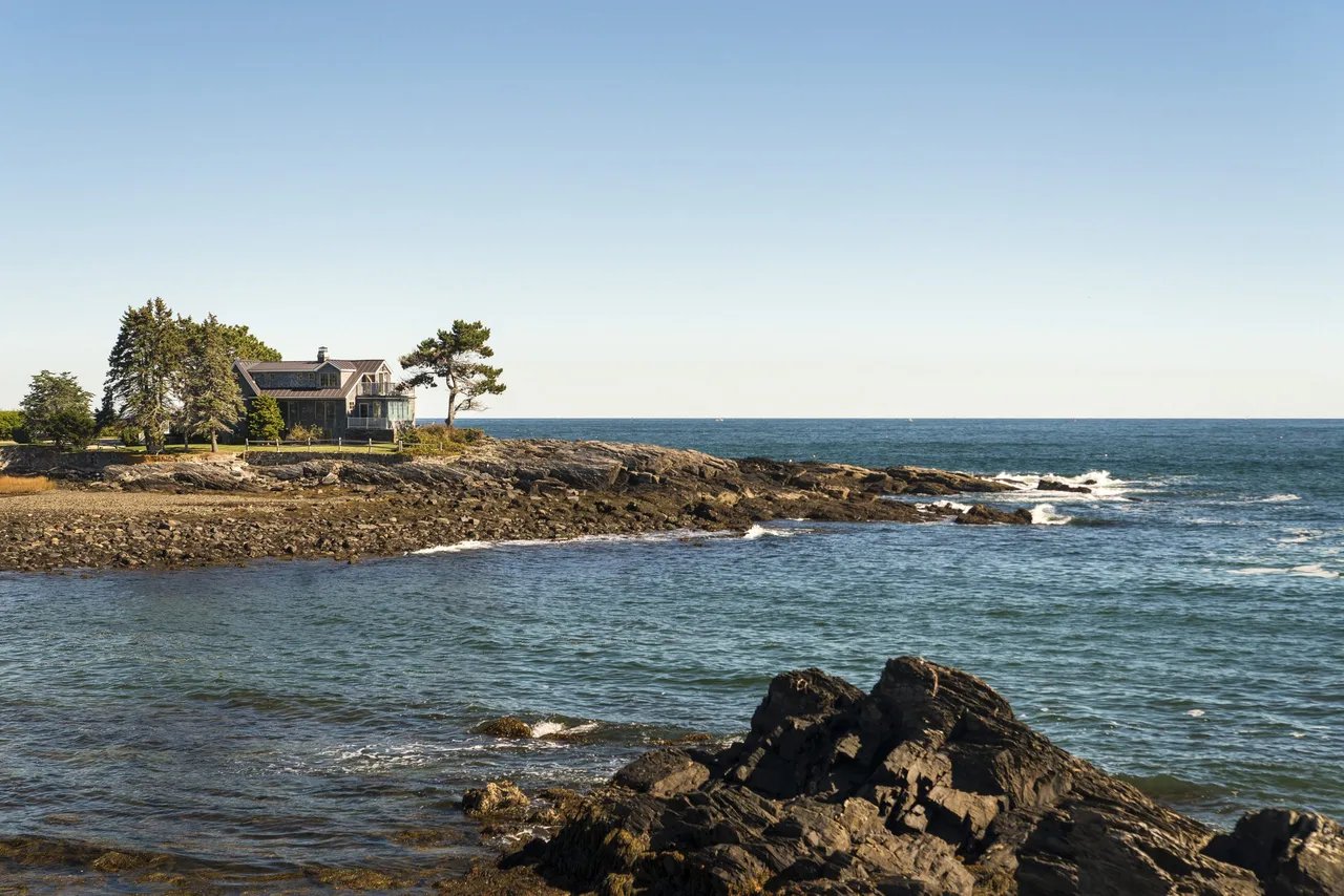 Explore Maine’s Premier Luxury Vacation Rental Portfolio