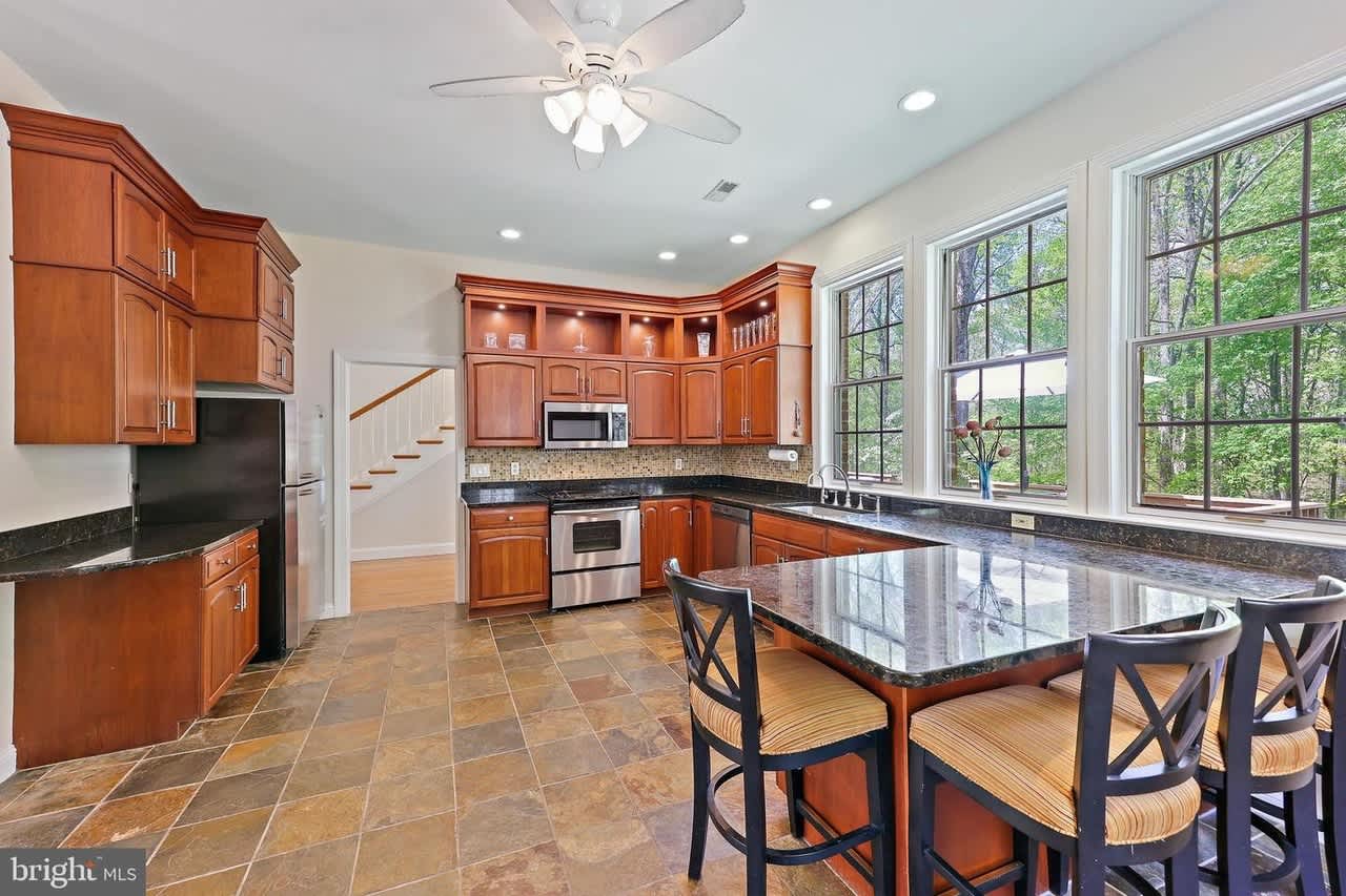 208 Biggs Purchase Ln