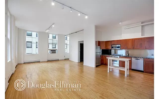97 Franklin Street Unit: 4