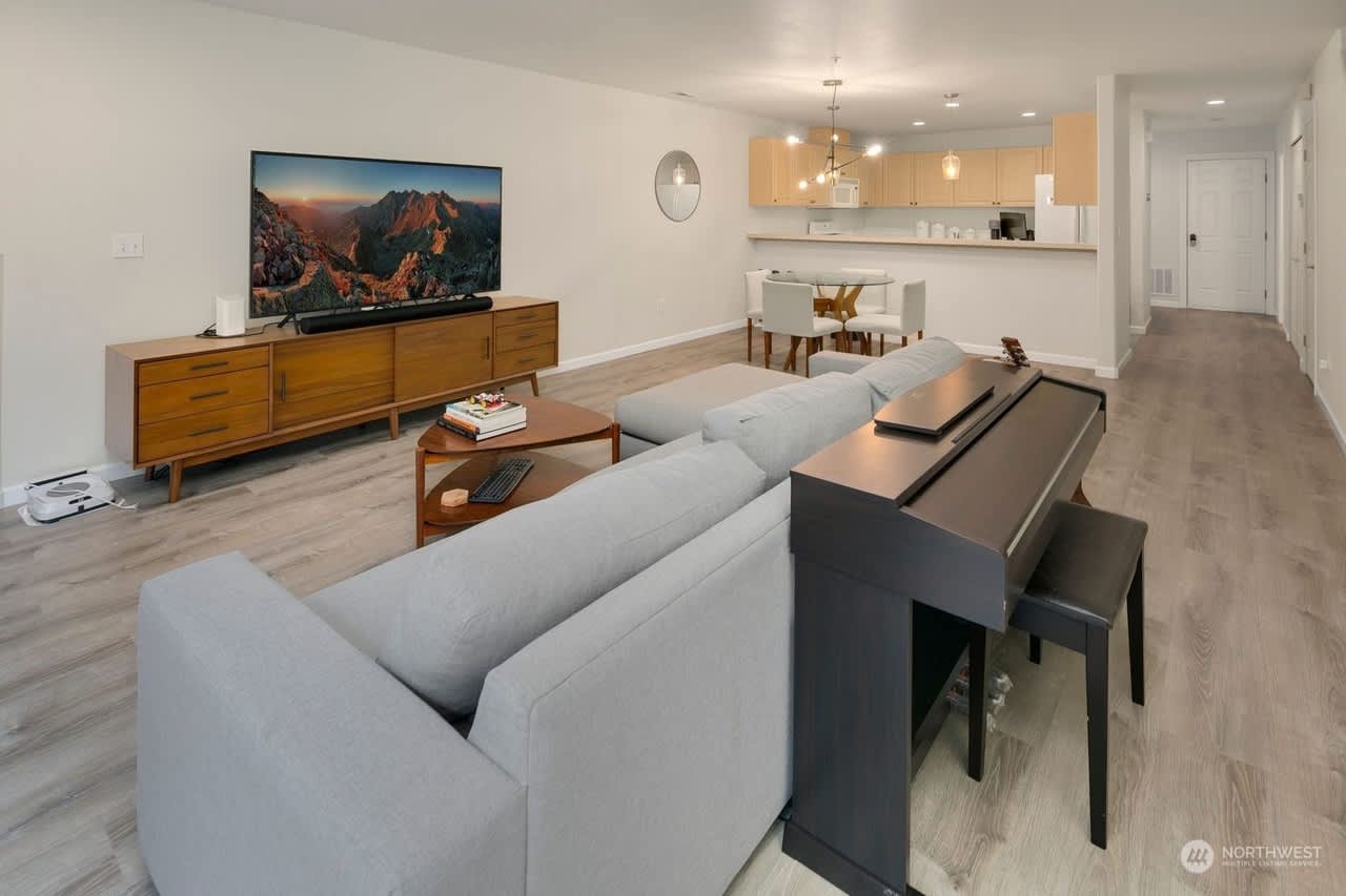15414 35th Ave W #11